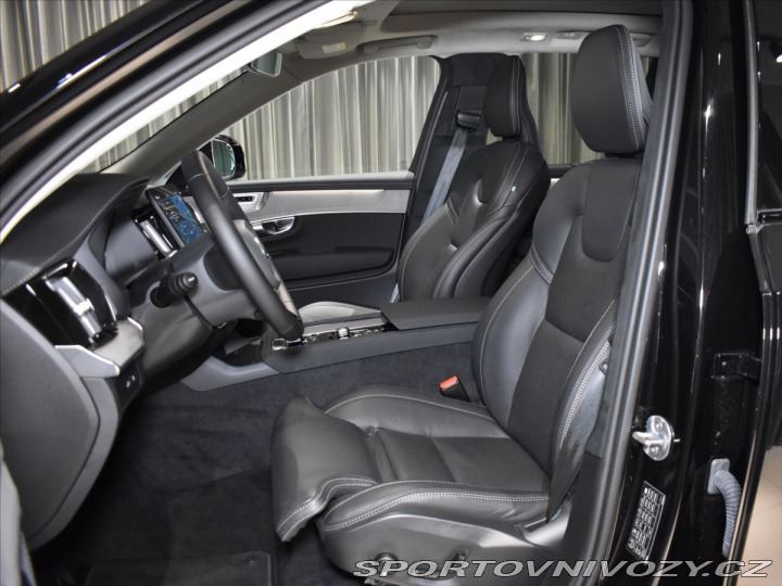Volvo Ostatní modely XC90 2,0 T8 AWD Ultra B&W, 2025