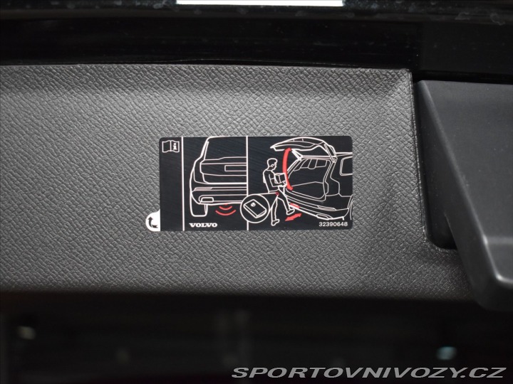 Volvo Ostatní modely XC90 2,0 T8 AWD Ultra B&W, 2025