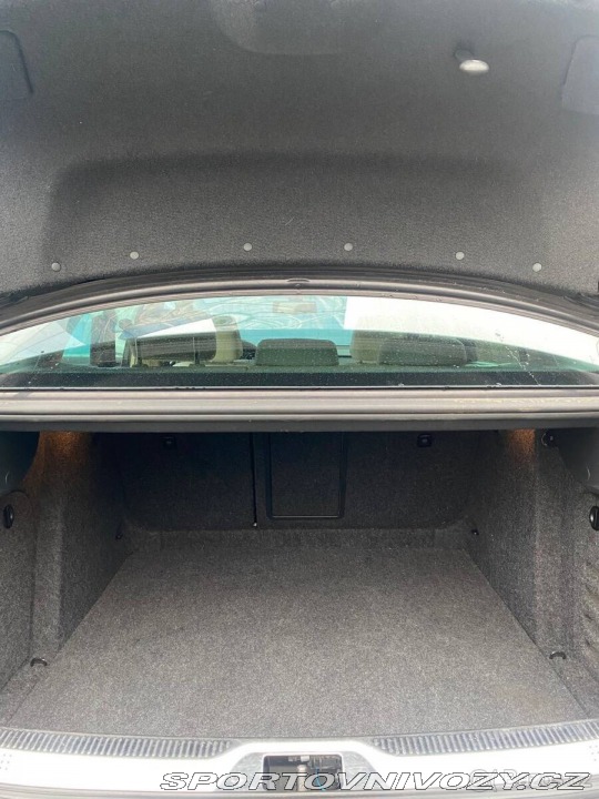 Škoda Superb 2,0   TDI 103 kW 2009