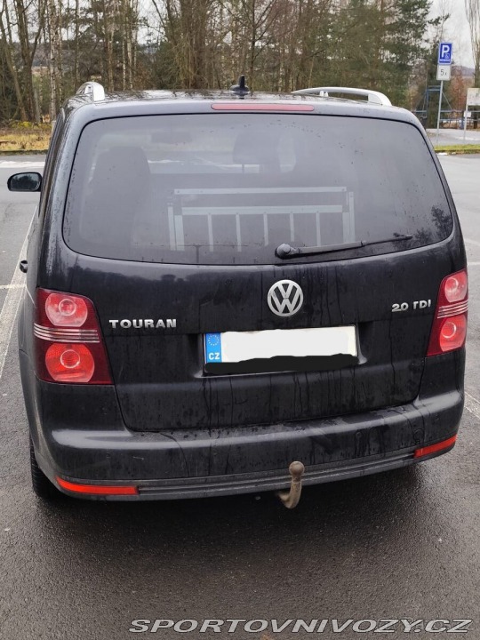 Volkswagen Ostatní modely Touran 2,0   STK do 2028, pravid 2009