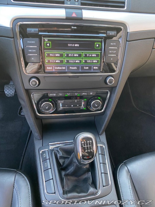 Škoda Superb 2,0   TDI, 125 kW, 4x4, k 2011