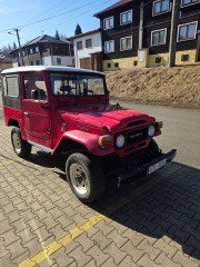 Toyota  Land Cruiser BJ 42