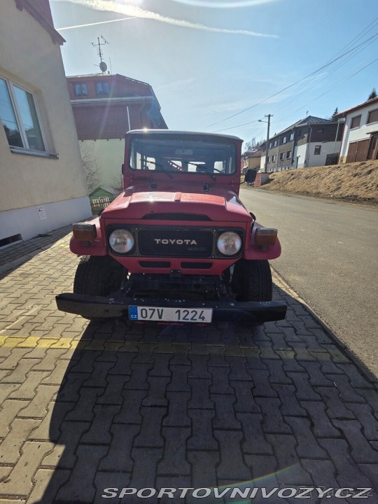 Toyota Ostatní modely Land Cruiser BJ 42 1800