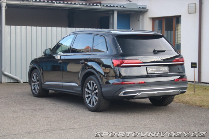 Audi Ostatní modely Q7 3,0   45TDI Quattro S-Lin 1800