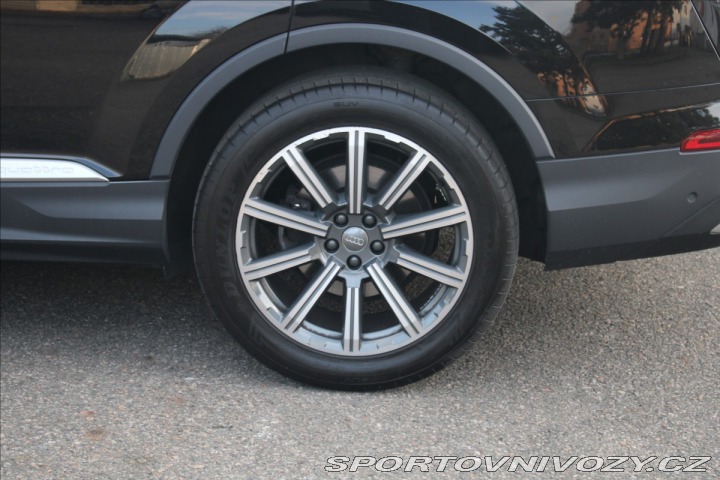 Audi Ostatní modely Q7 3,0   45TDI Quattro S-Lin 1800