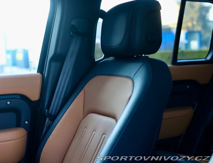 Ostatní značky Ostatní modely Land Rover Defender  110 P400 ehybrid X 2023