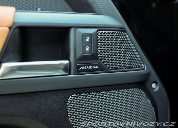 Ostatní značky Ostatní modely Land Rover Defender  110 P400 ehybrid X 2023