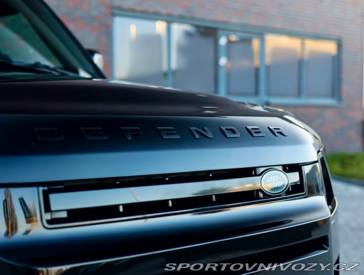 Ostatní značky Ostatní modely Land Rover Defender  110 P400 ehybrid X 2023