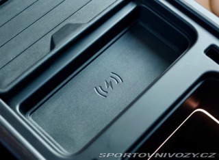 Ostatní značky Ostatní modely Land Rover Defender  110 P400 ehybrid X 2023