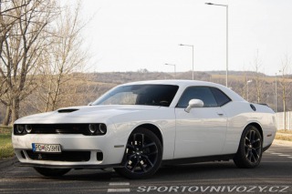 Dodge Challenger 5,7 HEMI RT / AJ NA SPLÁ