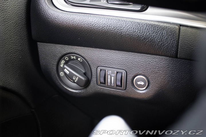 Dodge Challenger 5,7 HEMI RT / AJ NA SPLÁ 2019