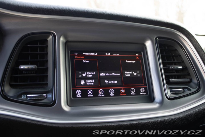 Dodge Challenger 5,7 HEMI RT / AJ NA SPLÁ 2019