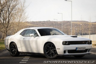 Dodge Challenger 5,7 HEMI RT / AJ NA SPLÁ 2019