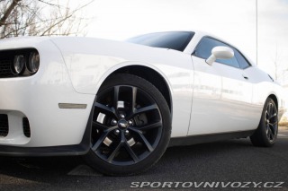 Dodge Challenger 5,7 HEMI RT / AJ NA SPLÁ 2019
