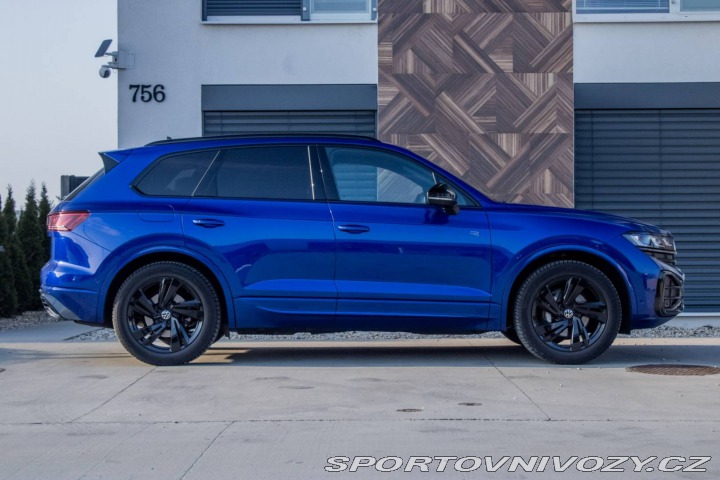 Volkswagen Ostatní modely Touareg  3.0 TDI V6 R-Line BLACK 2024