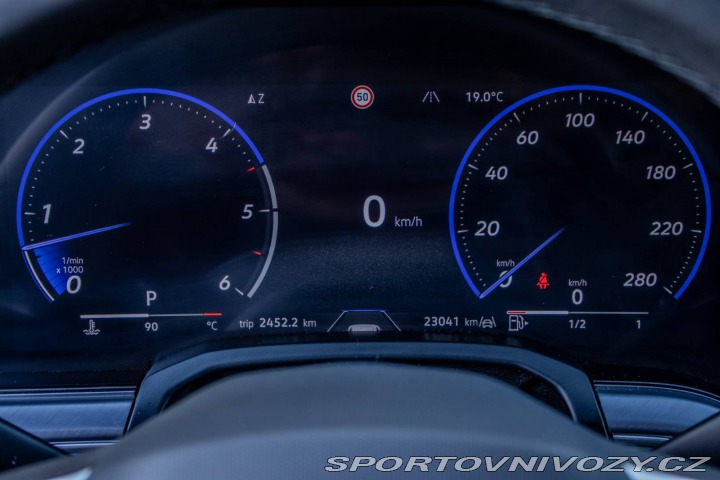 Volkswagen Ostatní modely Touareg  3.0 TDI V6 R-Line BLACK 2024