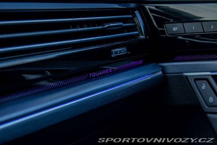 Volkswagen Ostatní modely Touareg  3.0 TDI V6 R-Line BLACK 2024