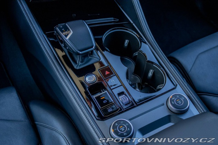 Volkswagen Ostatní modely Touareg  3.0 TDI V6 R-Line BLACK 2024