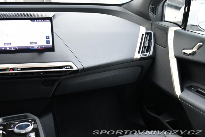 BMW iX xDrive40 K360° REZERVACE 2023