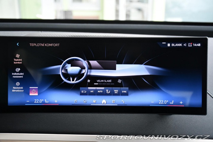 BMW iX xDrive40 K360° REZERVACE 2023