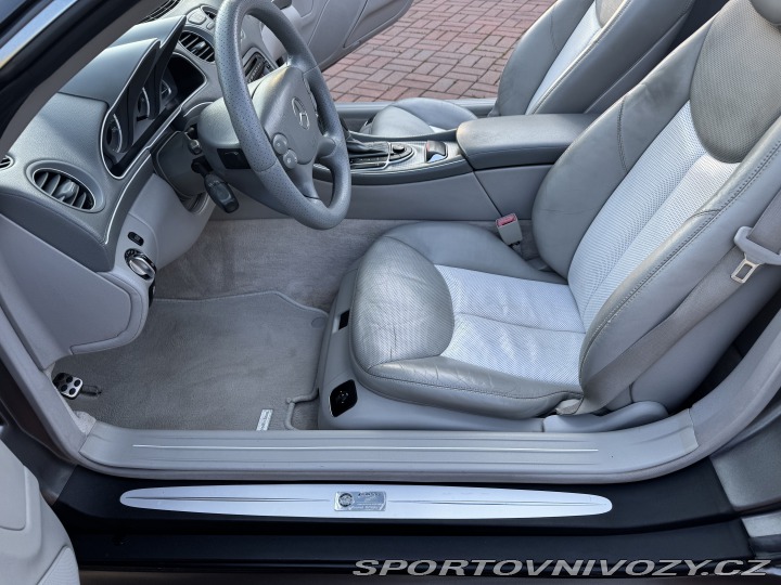 Mercedes-Benz SL R230 AMG BODYKIT 2004