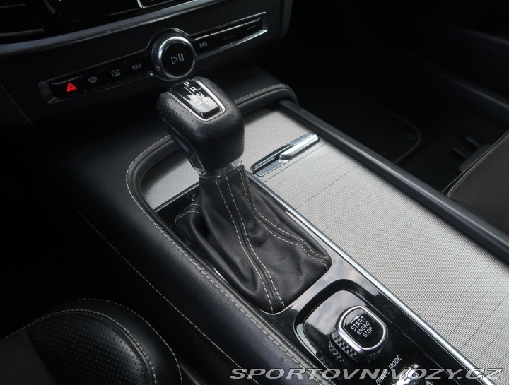 Volvo V90 Sport D5 AWD 2017