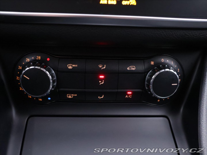 Mercedes-Benz CLA 2,0 250 155kW 4Matic Xeno 2015