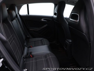 Mercedes-Benz CLA 2,0 250 155kW 4Matic Xeno 2015