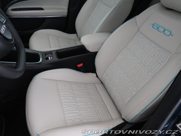Fiat 600 1.2HYBRID,CZ,1Maj,LaPrima 1800