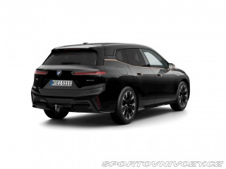 BMW iX | xDrive45 1800