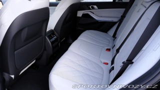 BMW X5 xDrive50e 2025