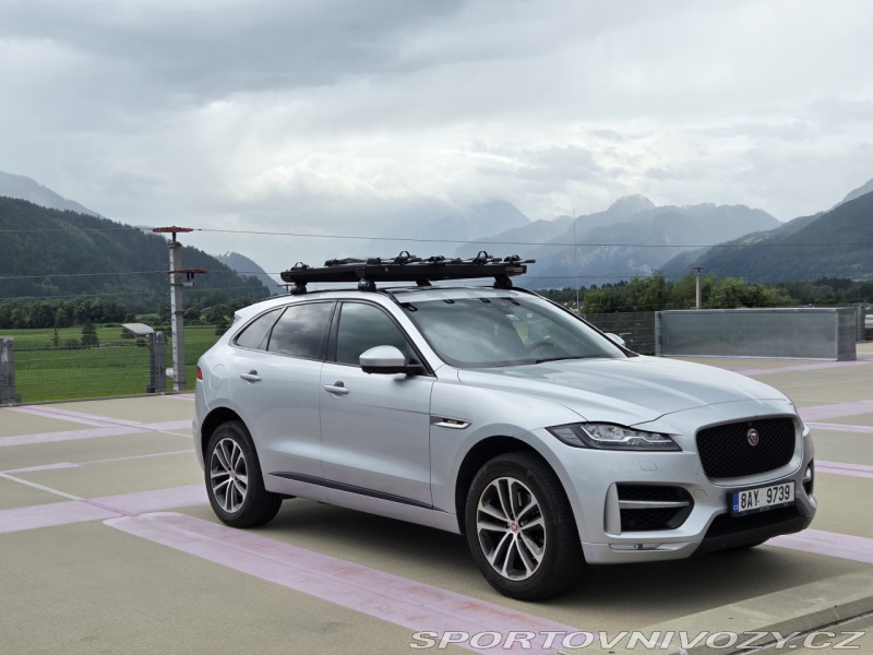 Jaguar F-Pace SUV