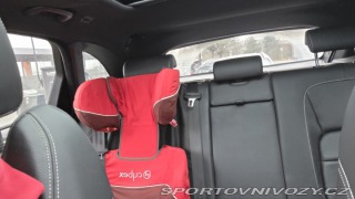 Jaguar F-Pace SUV 2017