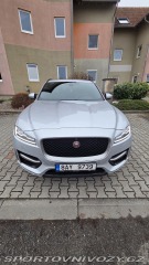 Jaguar F-Pace SUV 2017