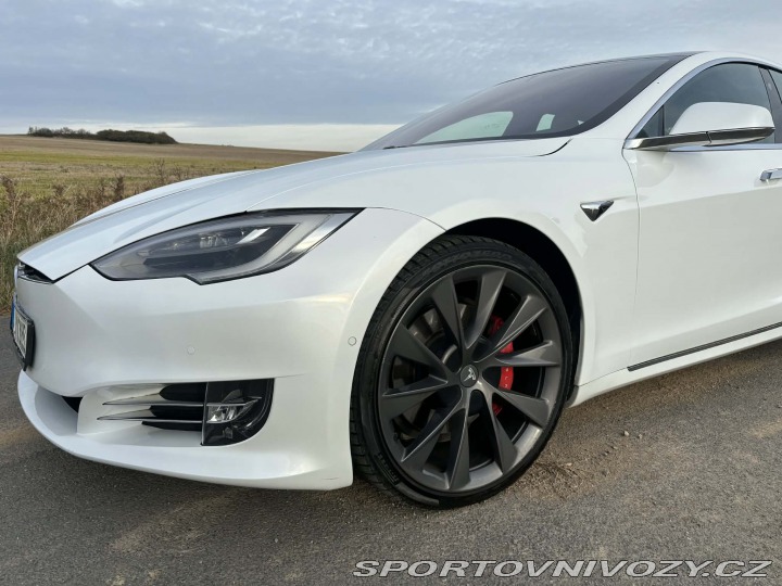 Tesla Model S Raven Performance Ludicro 2000