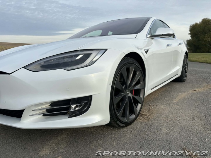 Tesla Model S Raven Performance Ludicro 2000
