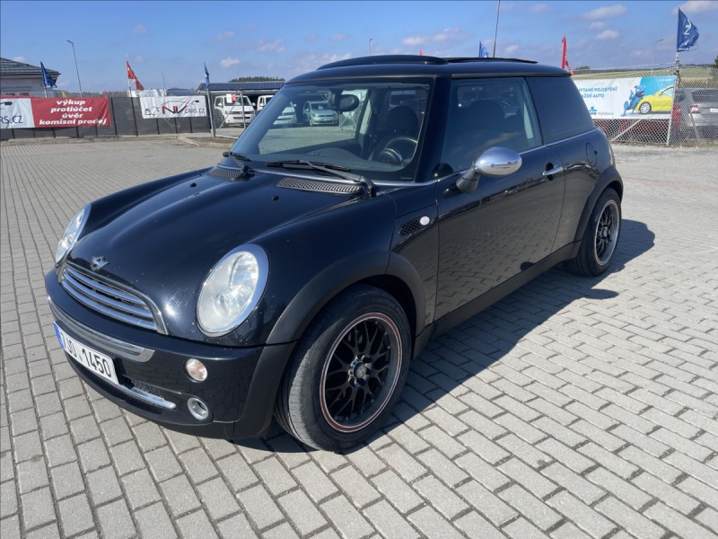 Mini One 1,6 i 66kw shrnovací stře