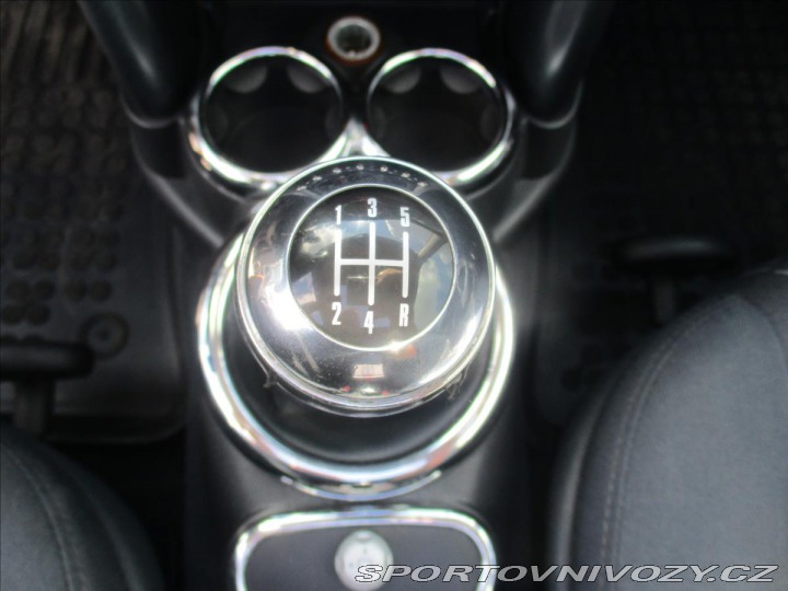 Mini One 1,6 i 66kw shrnovací stře 2006