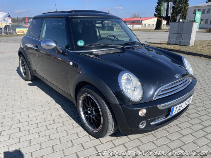 Mini One 1,6 i 66kw shrnovací stře 2006