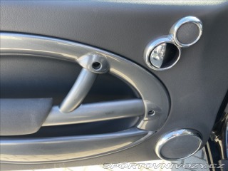 Mini One 1,6 i 66kw shrnovací stře 2006