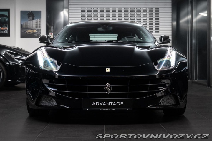 Ferrari FF V12 / záruka 2012