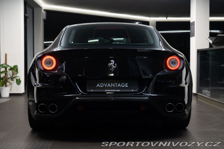Ferrari FF V12 / záruka 2012