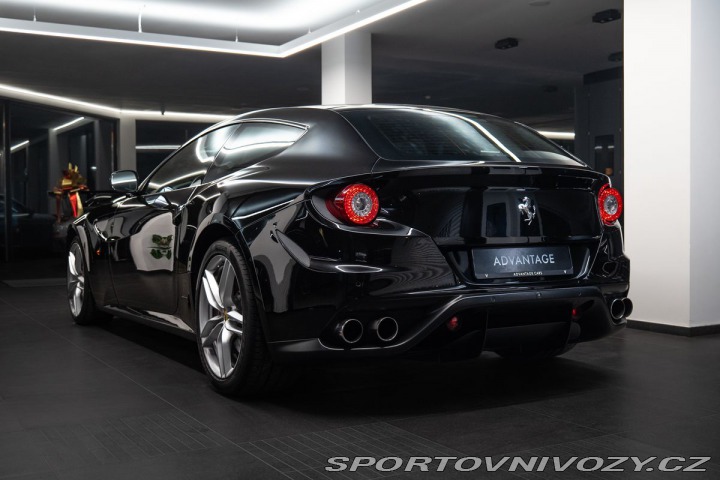 Ferrari FF V12 / záruka 2012