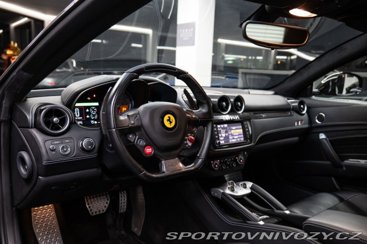 Ferrari FF V12 / záruka 2012
