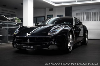 Ferrari FF V12 2012
