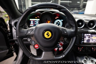 Ferrari FF V12 2012