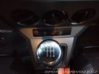 Dodge Ostatní modely Osobný 2011