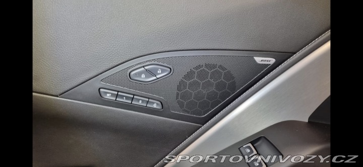 Chevrolet Corvette man., EU verze, nebouraná 1800