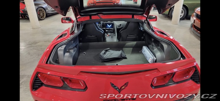 Chevrolet Corvette man., EU verze, nebouraná 1800