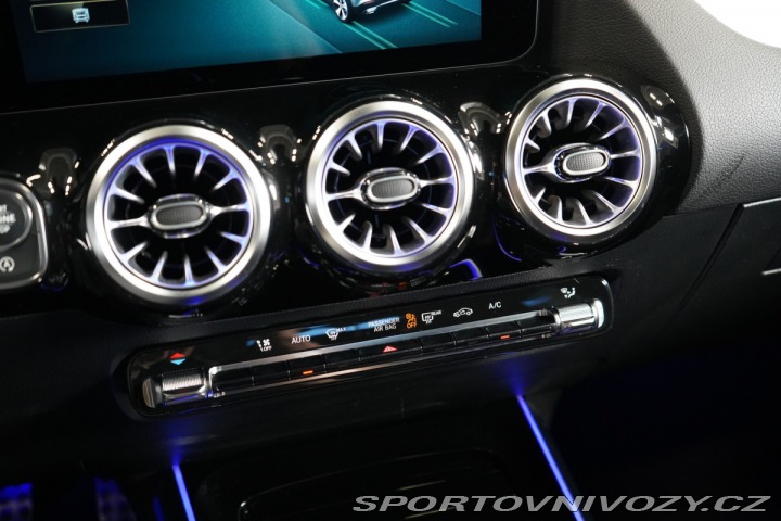 Mercedes-Benz Ostatní modely GLA 250*4M*AMG*PANO*LED*ZÁRUK 2021